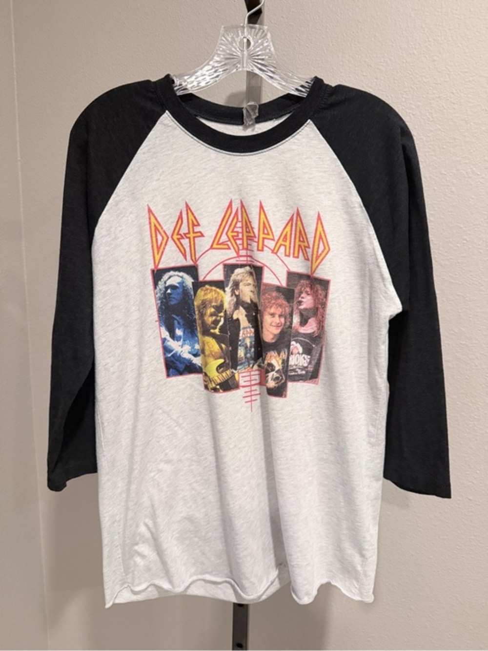 Def Leppard Summer Tour 2016 Vintage Style Raglan Baseball T-Shirt size Medium